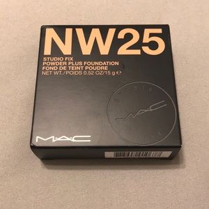 MAC powder foundation